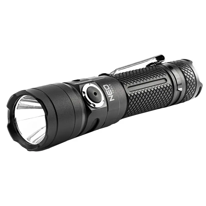 Şarj edilebilir USB C el feneri 1500 lm SST40 LED