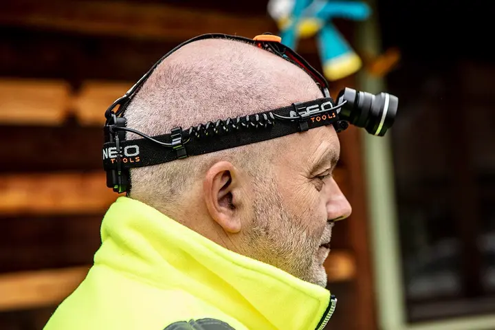 Kafa lambası 400 lm, zoom, CREE R5, 3 x AAA
